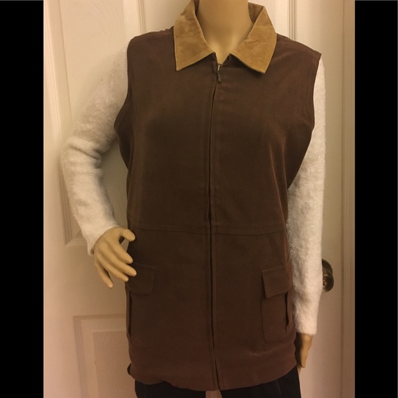 Moleskin Vest With Suede Collar - NWT - Picture 3 of 7